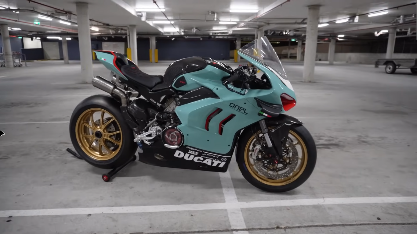 2020 Ducati V4S